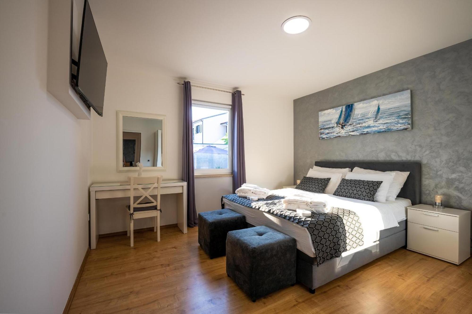Villa Beauty With Heated Pool And Jacuzzi Kanfanar Exterior foto